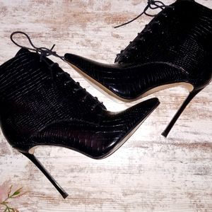 Black High Heel Boot, Size 13